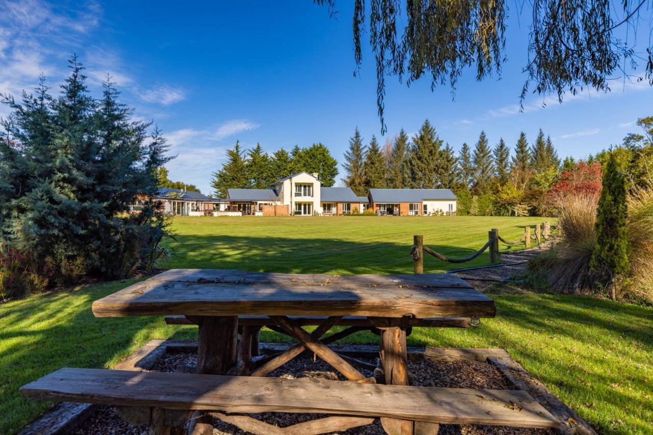 The Meadows Villa Christchurch Extérieur photo