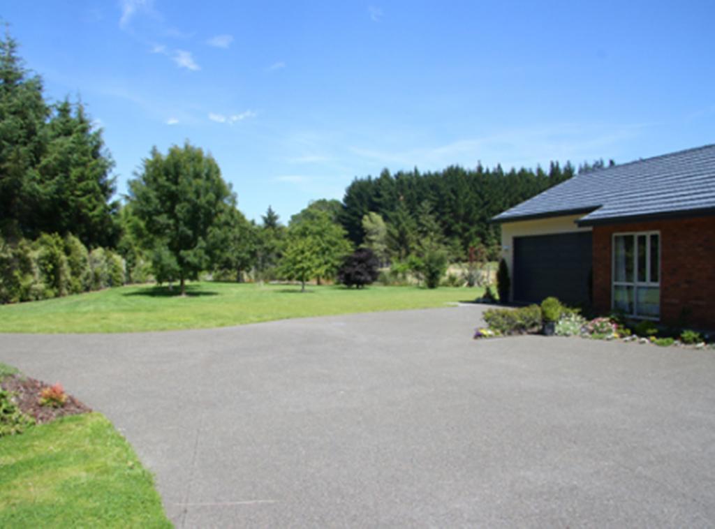 The Meadows Villa Christchurch Extérieur photo