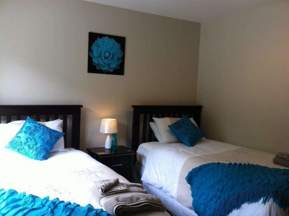 The Meadows Villa Christchurch Extérieur photo